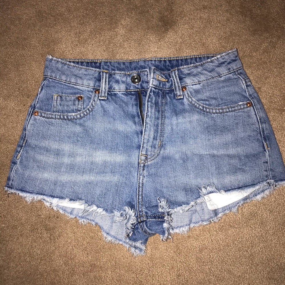 H&M shorts size 4